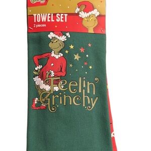 Dr. Seuss The Grinch 2-pc. Kitchen Towel Set. NWT
